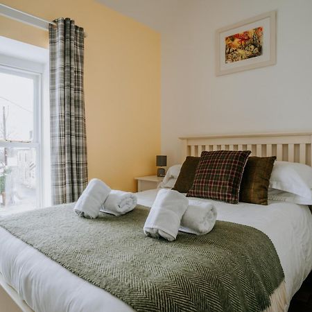 Peak District, The Greyhound Inn, Warslow Circa 1750 Экстерьер фото