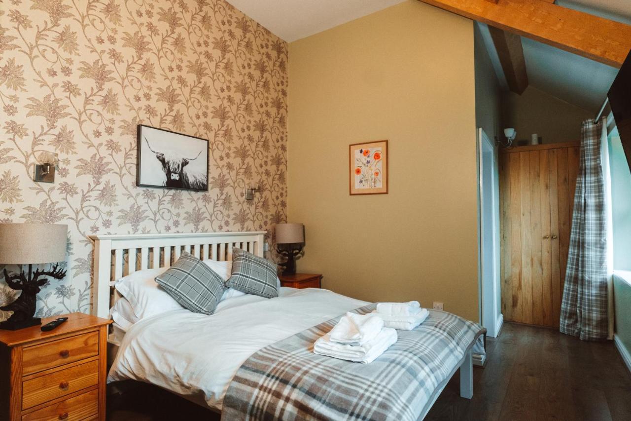 Peak District, The Greyhound Inn, Warslow Circa 1750 Экстерьер фото